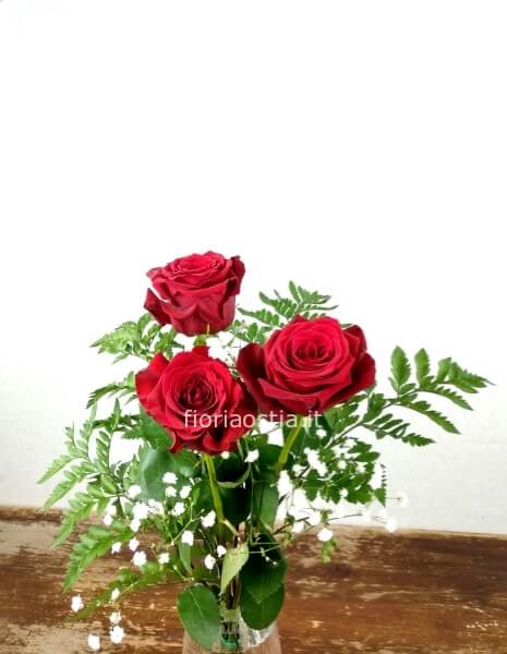 3 rose rosse 